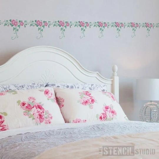 Rose & Ivy Border